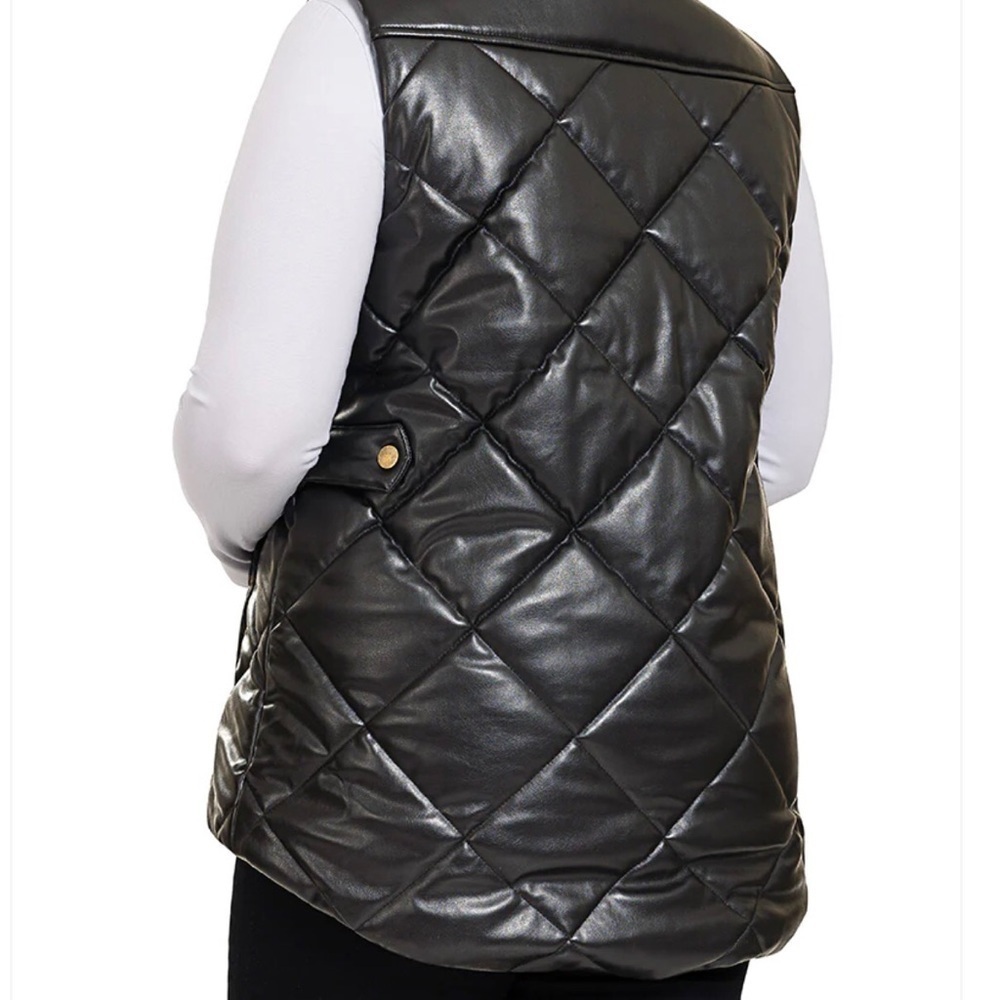 Zenana Faux Black Vegan Leather puffer puffy vest with Zipper Pocket 2X - Picture 3 of 8